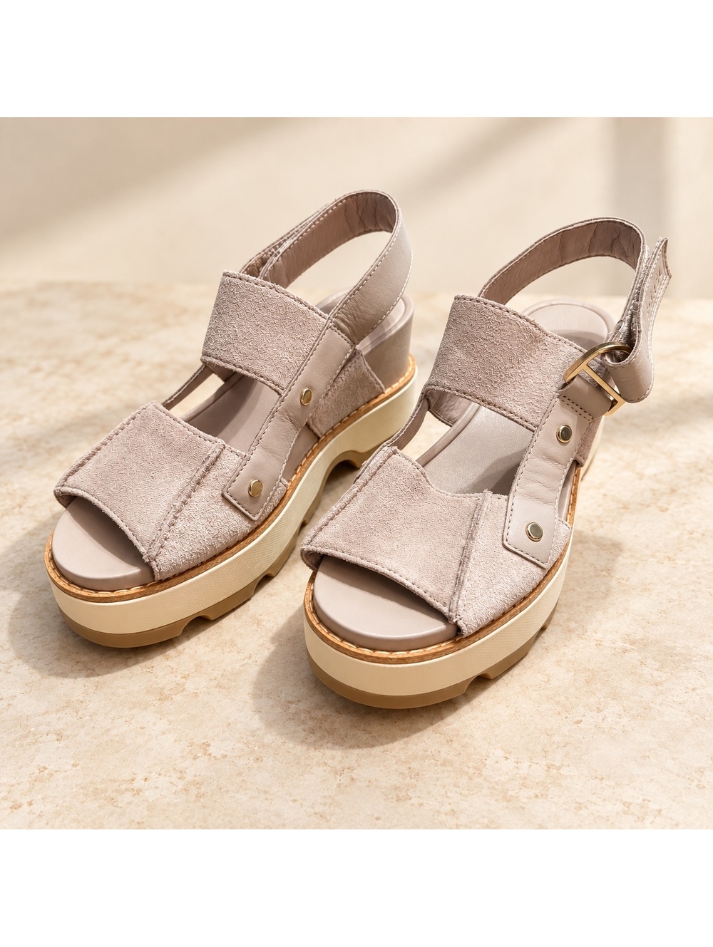 SOREL Joanie IV Wedge Sandals Women’s 6.5 Taupe Suede Leather Platform